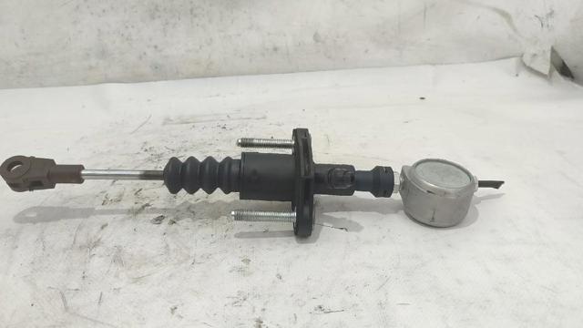 Cylinder sprzęgła główny 90523769 OPEL