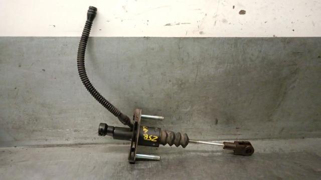 Cylinder sprzęgła główny 90523769 OPEL