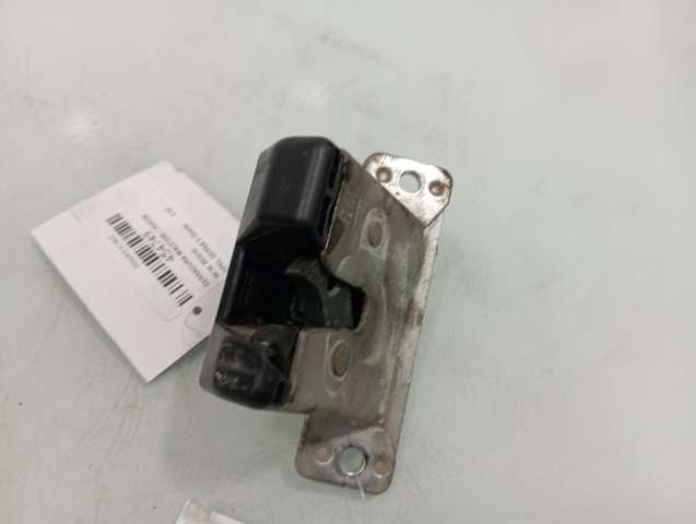 Zamek klapy bagażnika (3/5 drzwi tylnych) 90534769 OPEL
