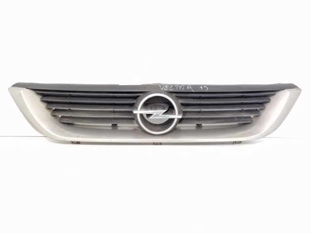 Atrapa chłodnicy 90540318 OPEL