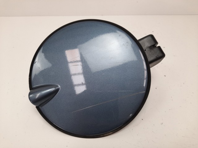 Klapka wlewu paliwa Opel Zafira F75