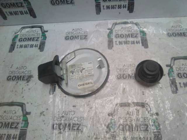 Klapka wlewu paliwa Opel Zafira F75