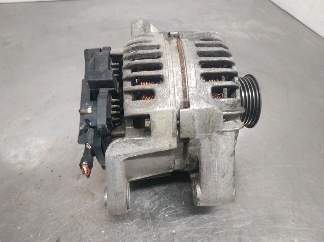 Alternator 90561971 OPEL