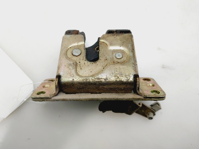Zamek klapy bagażnika (3/5 drzwi tylnych) 90563999 OPEL