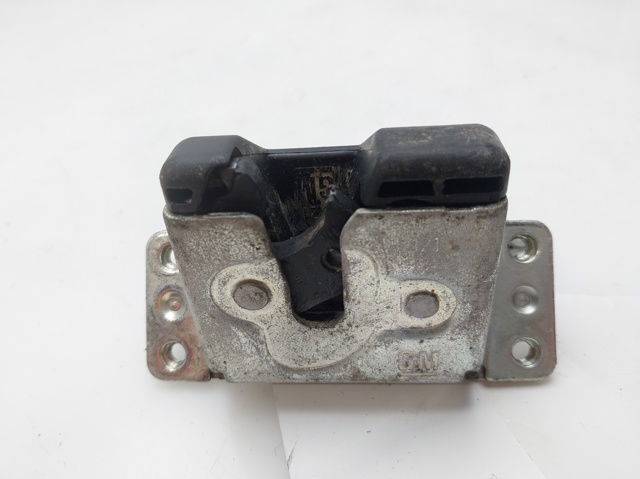 Zamek klapy bagażnika (3/5 drzwi tylnych) 90563999 OPEL