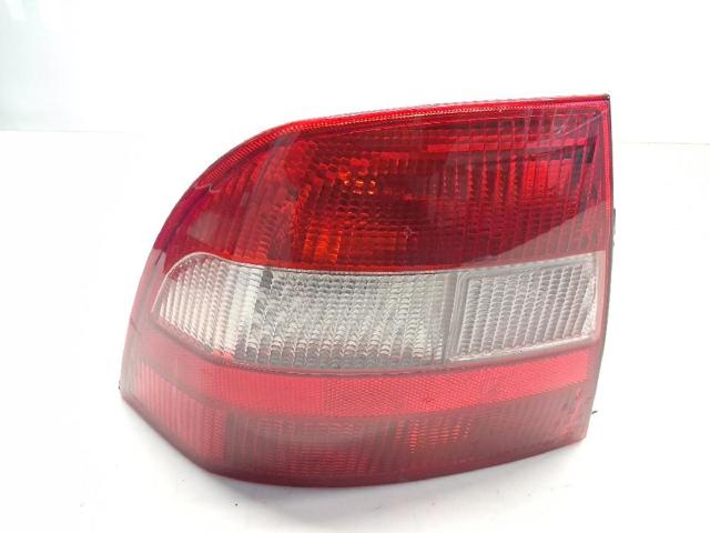 Lampa zespolona tylna lewa 90568047 OPEL