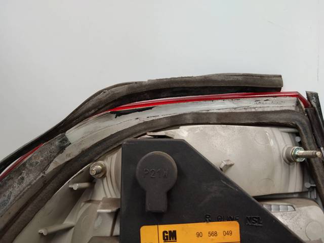 Lampa zespolona tylna prawa 90568049 OPEL