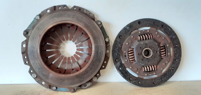 Docisk sprzęgła 90578328 OPEL