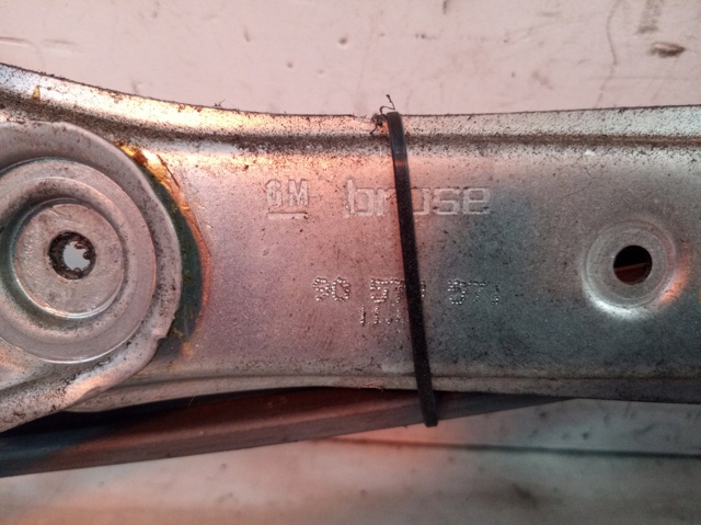 Mechanizm podnoszenia szyby drzwi przednich prawych 90579571 OPEL