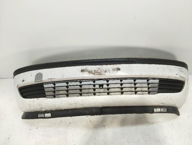 Zderzak przedni 90580620 OPEL