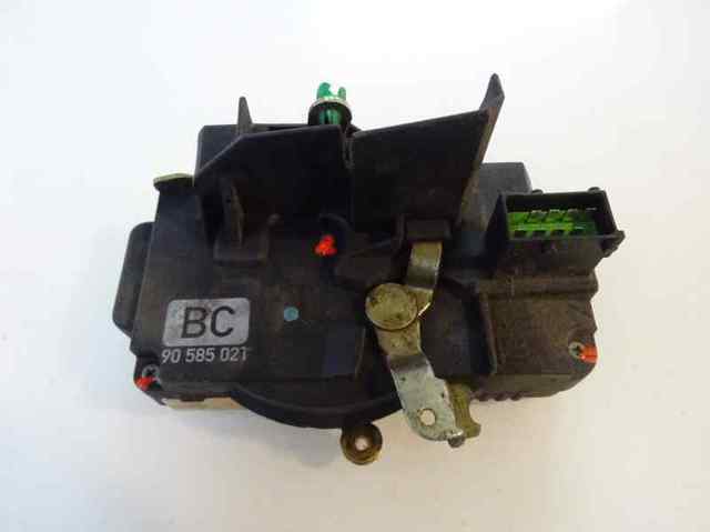 Zamek drzwi przednich lewych 90585021 OPEL