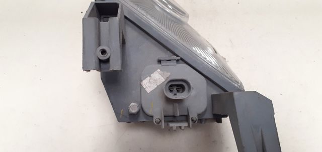 Lampa przeciwmgielna lewa 90585029 OPEL
