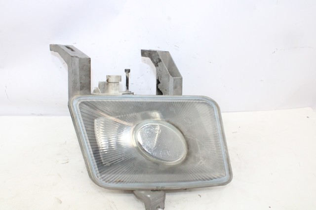 Lampa przeciwmgielna lewa 90585029 OPEL