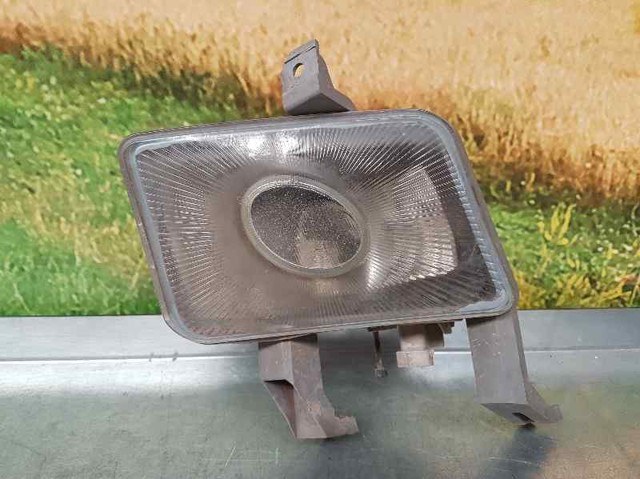 Lampa przeciwmgielna lewa 90585029 OPEL