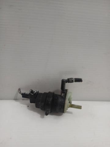 Pompka spryskiwacza szyby przedniej 90585762 OPEL