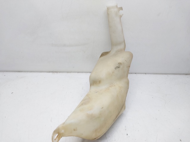 Zbiorniczek spryskiwacza szyb 90589332 OPEL