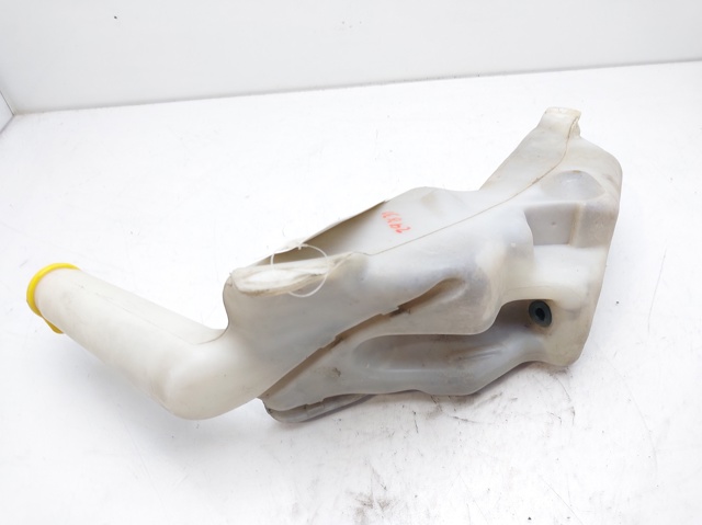 Zbiorniczek spryskiwacza szyb 90589332 OPEL