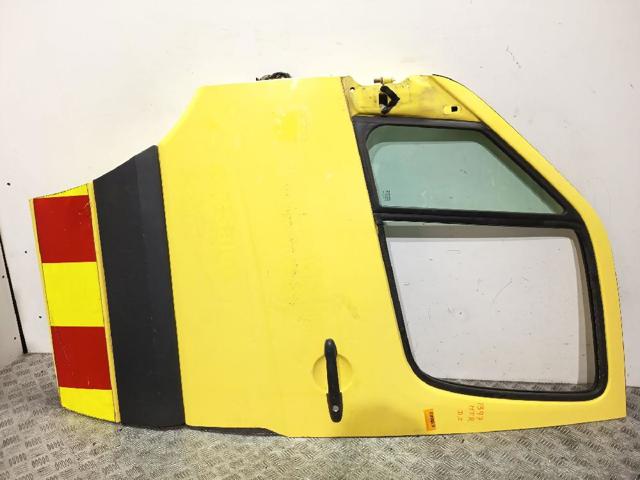 Drzwi przednie lewe 9067200005 MERCEDES