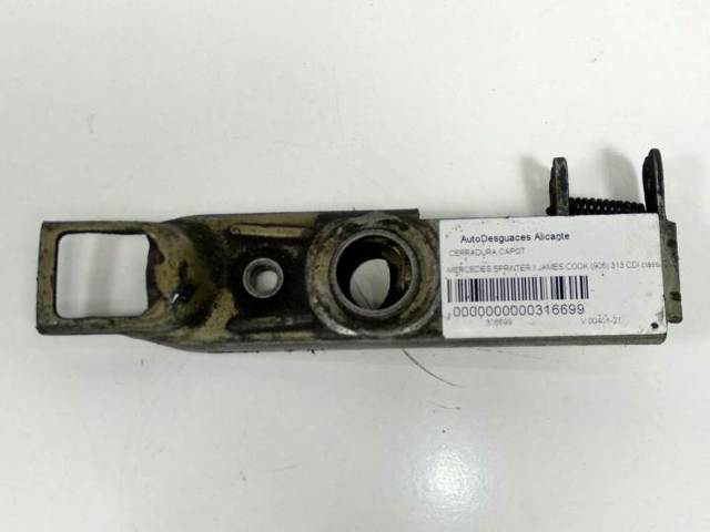 Zamek maski 9067500450 MERCEDES
