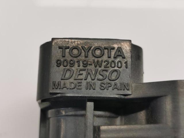 90919W2001 Toyota