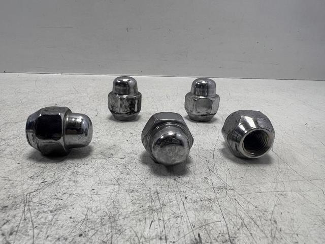 Nakrętka koła 9094201033 TOYOTA