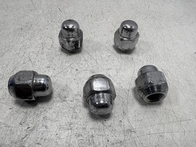 Nakrętka koła 9094201033 TOYOTA