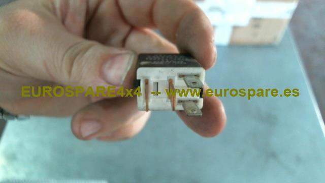 Przekaźnik wentylatora 9098702012 TOYOTA