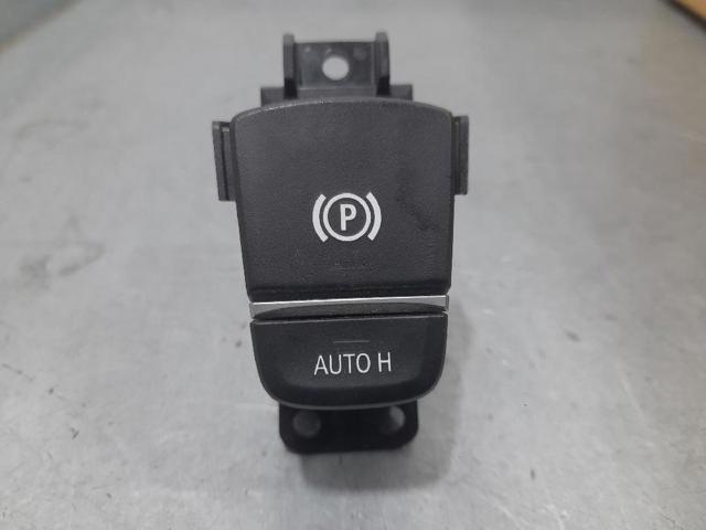 Przycisk elektromechanicznego hamulca postojowego (ręcznego) 9109311 BMW
