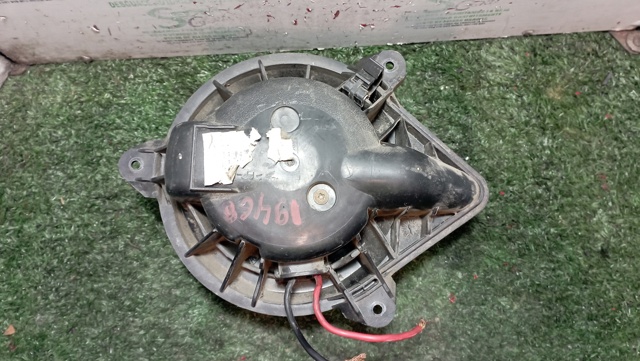 Silniczek wentylatora nagrzewnicy (ogrzewacza wnętrza) 91158687 OPEL
