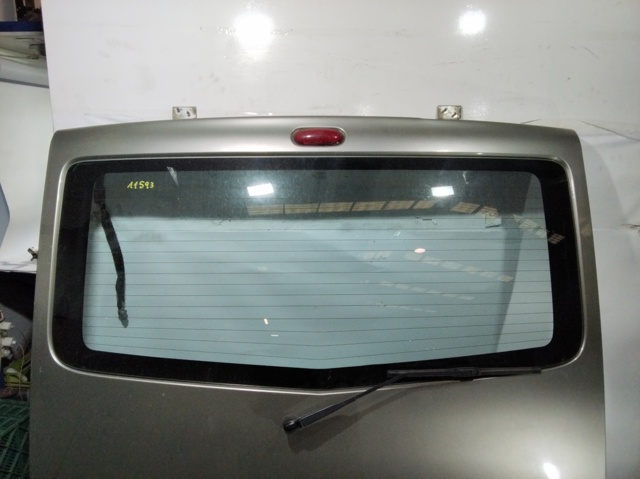 Kupić Drzwi tylne (bagażnika 3/5) Opel Vivaro  F7 w dobrej cenie