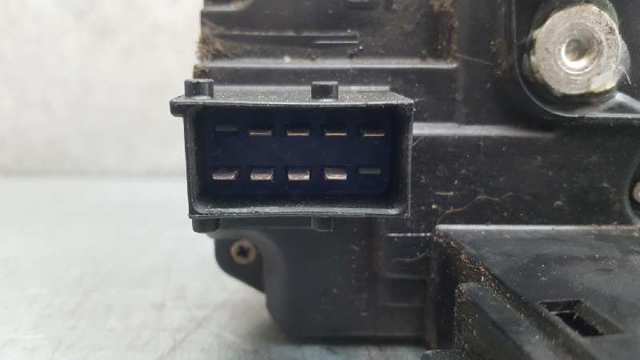 Zamek drzwi przednich lewych Opel Vivaro F7