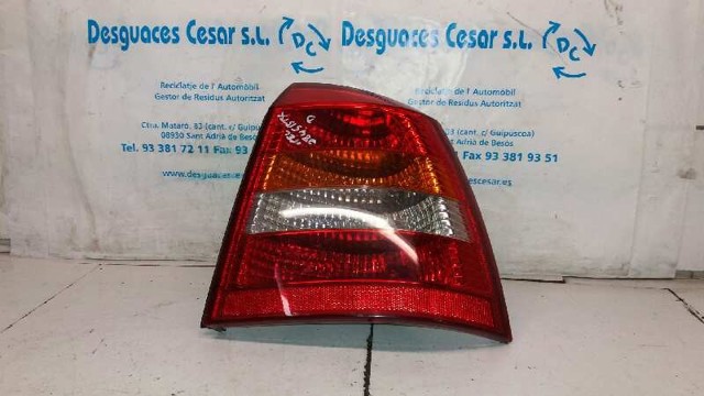 Lampa zespolona tylna prawa 9117441 OPEL