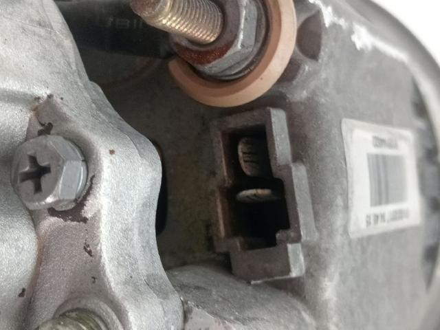 Alternator Nissan Serena C23