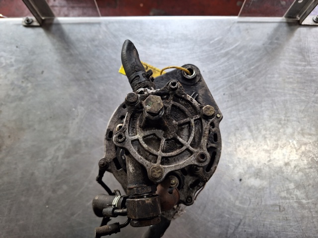 Alternator Nissan Vanette C23