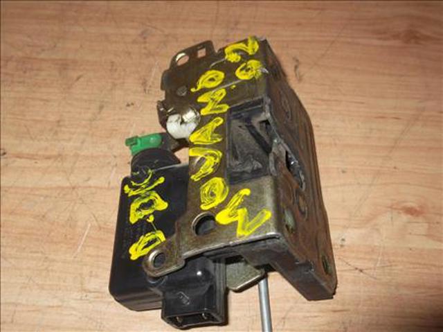 Zamek drzwi przednich prawych 9120910 OPEL