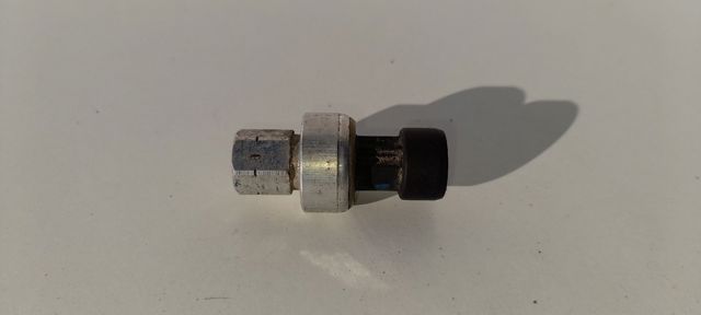 Czujnik ciśnienia bezwzględnego klimatyzacji 9131721 OPEL