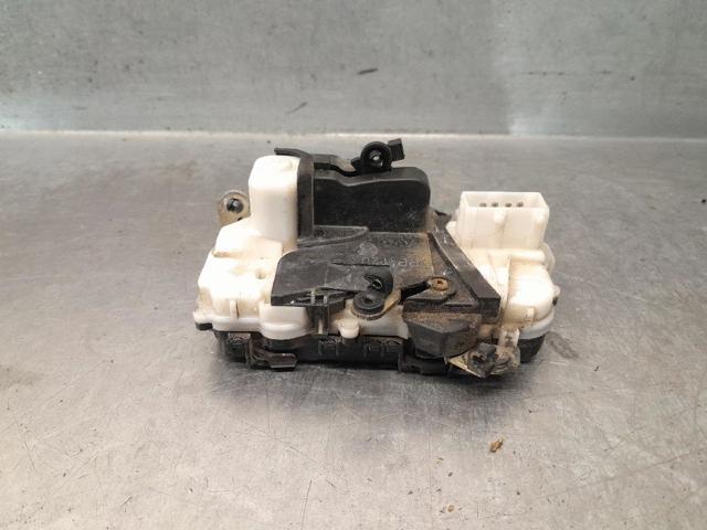 Zamek drzwi przednich lewych 9135G3 PEUGEOT