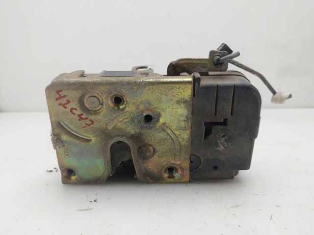 Zamek drzwi przednich lewych 9135H3 PEUGEOT