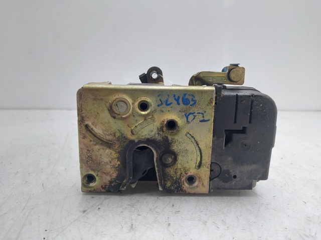 Zamek drzwi przednich lewych 9135H6 PEUGEOT