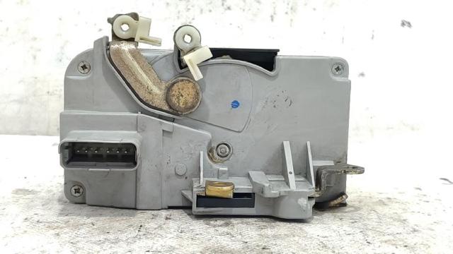Zamek drzwi przednich lewych 9135J1 PEUGEOT