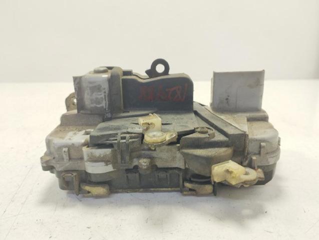 Zamek drzwi przednich lewych 9135J1 PEUGEOT