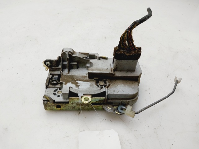 Zamek drzwi przednich lewych 9135J1 PEUGEOT