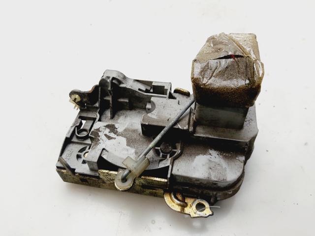 Zamek drzwi przednich lewych 9135J1 PEUGEOT
