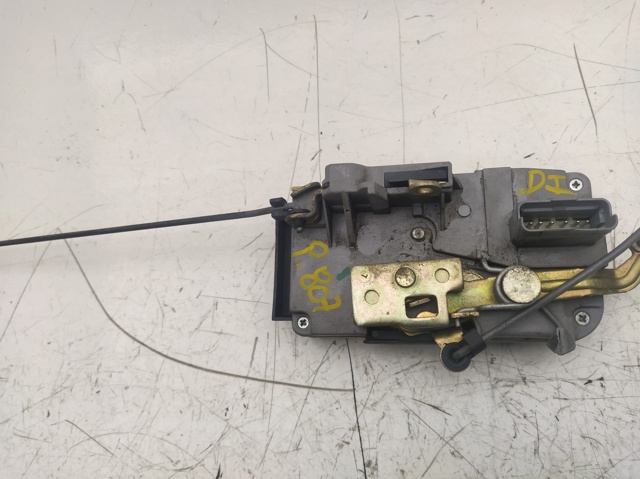 Zamek drzwi przednich lewych 9135L4 PEUGEOT