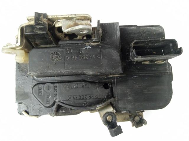 Zamek drzwi przednich lewych 9135P1 PEUGEOT