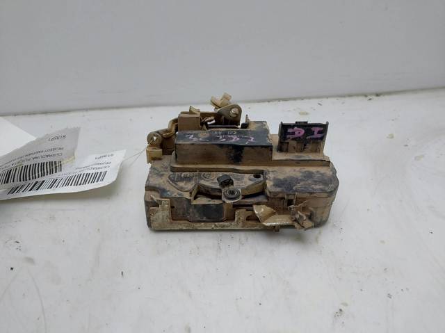 Zamek drzwi przednich lewych 9135P1 PEUGEOT