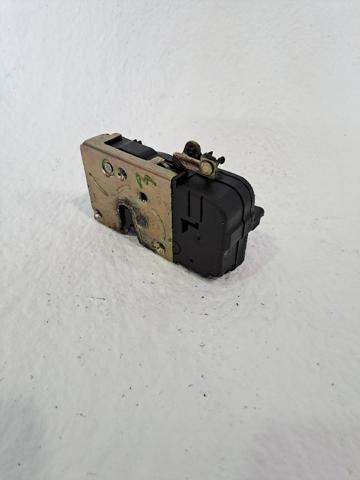 Zamek drzwi przednich lewych 9135P1 PEUGEOT