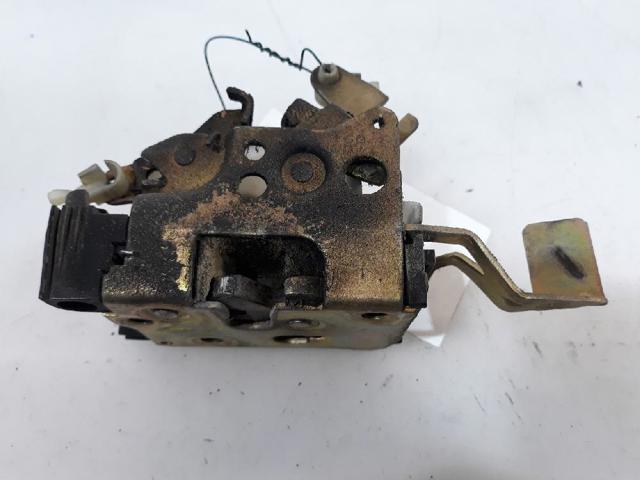 Zamek drzwi przednich prawych 9136A7 PEUGEOT