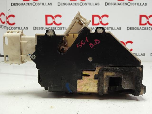 Zamek drzwi przednich prawych 9136CK PEUGEOT