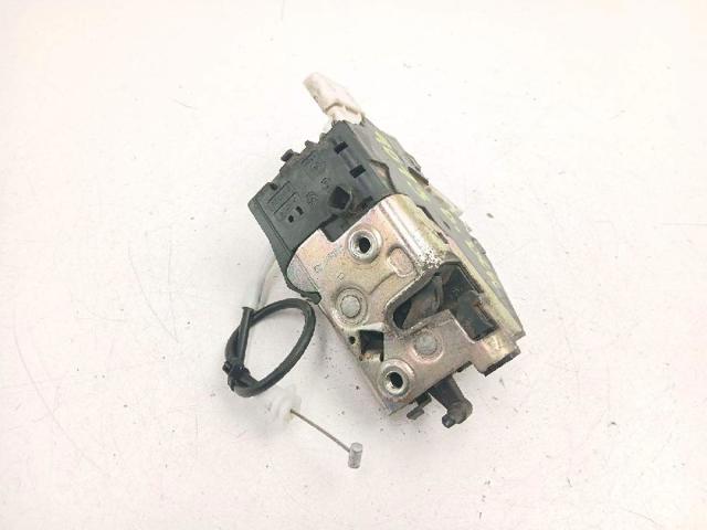 Zamek drzwi przednich prawych 9136CK PEUGEOT
